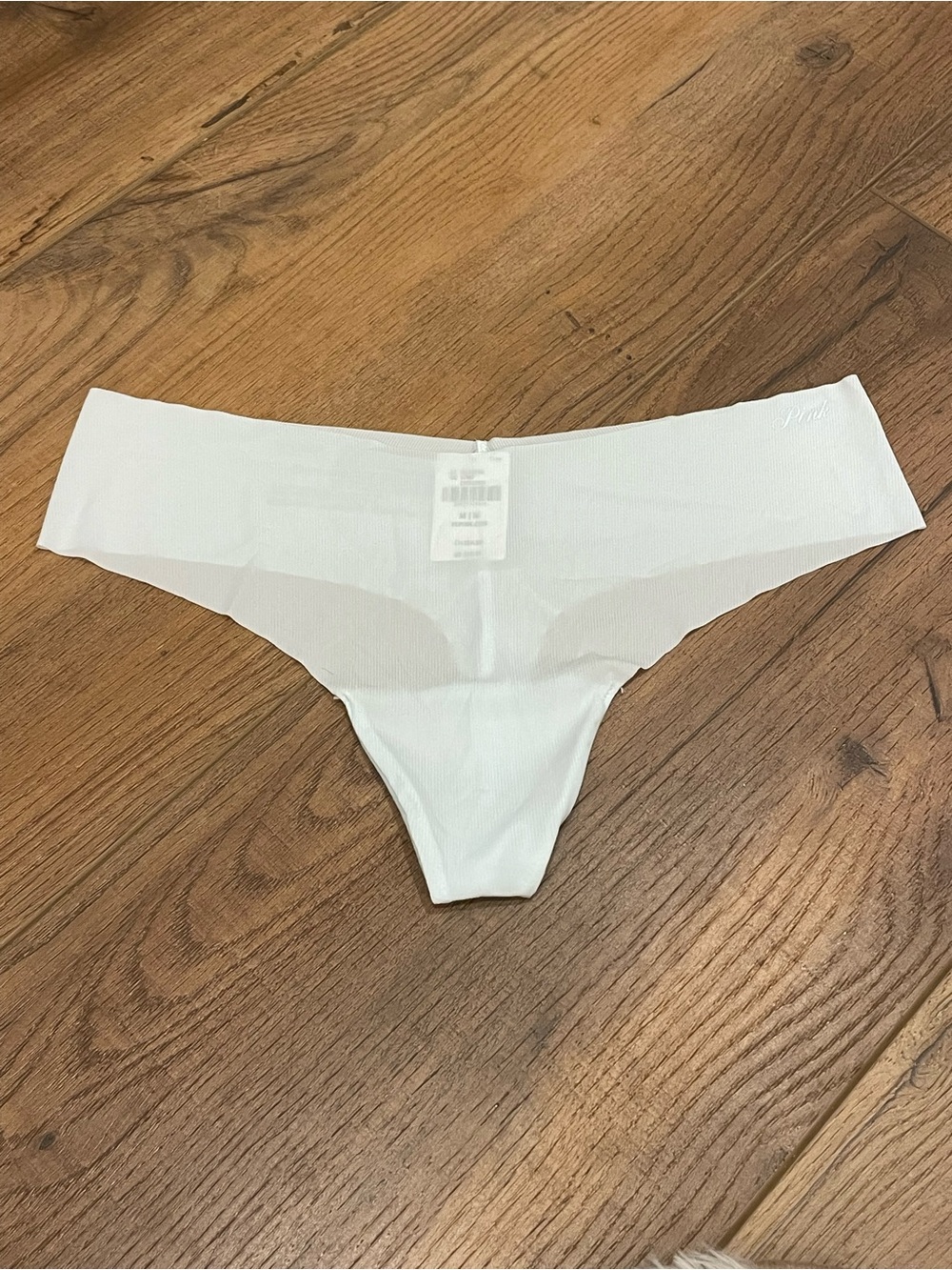 VS Pink Seamless No Show Thong Panty